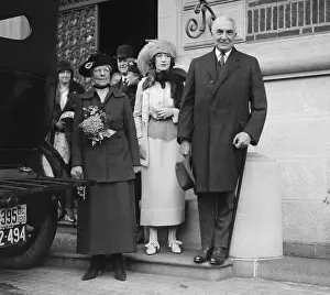 Mclean Prints: President-elect Warren Harding with his wife, Florence (left), and Evalyn Walsh McLean