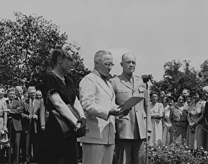 Honors Prints: President Harry Truman honoring General Dwight Eisenhower for his World War 2 service