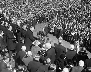 Speakers Platform Prints: President Herbert Hoover addresses a crowd during his 1932 campaign for re-election