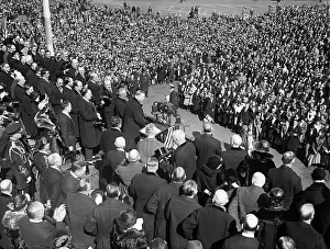 Hoover Prints: President Herbert Hoover addresses a crowd during his 1932 campaign for re-election