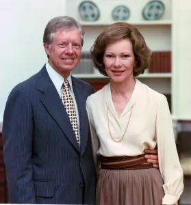 Presidents Wives Prints: President Jimmy Carter and Rosalynn Carter in the White House