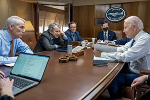 Repair Prints: President Joe Biden meets with his traveling guests Ohio Senators