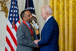 Awards Prints: President Joe Biden presents the 2021 National Humanities Medal to social historian