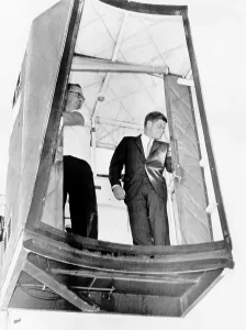 Images Dated 8th May 2008: President John F. Kennedy riding a lift