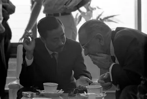 Alliances Prints: President Lyndon Johnson talks with V