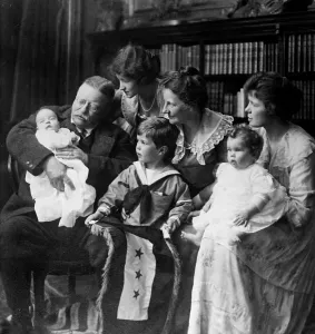 Ex Presidents Prints: President and Mrs. Theodore Roosevelt with two of their daughters-in-law and three grandchildren