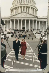 Conservatives Prints: President and Nancy Reagan boarding the Helicopter to leave the U