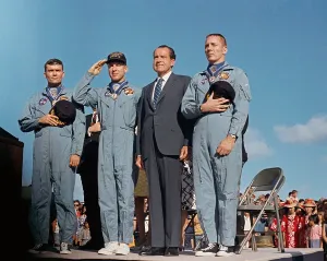 Accidents Prints: President Richard Nixon and the Apollo 13 crew salute U