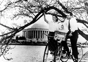 President Prints: President Richard Nixon, wife and daughter