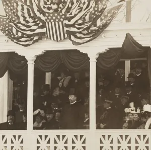 2017 Prints: President Theodore Roosevelt in the reviewing stand for the Inaugural Parade