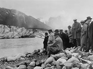 Lcgr15112 Prints: President Warren Harding and his Alaska touring party near a glacier