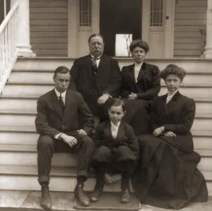 Presidents Children Prints: President William Howard Taft with his wife