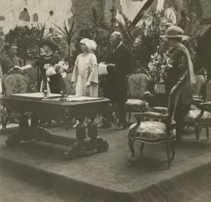 Belgium Prints: President Woodrow Wilson attend a memorial ceremony at the University of Louvain
