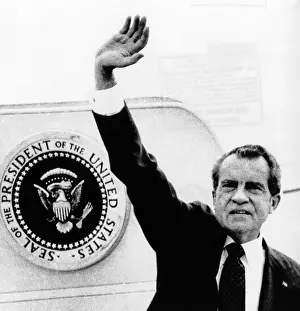 Resignation Prints: The Presidential Seal at his shoulder for the last time