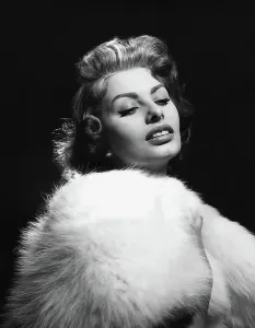 Story Fur Prints: THE PRIDE AND THE PASSION, Sophia Loren, 1957