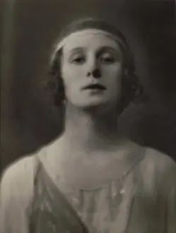 Years Old Prints: Prima ballerina, Anna Pavlova in a 1915 head and shoulders portrait photo by Arnold Genthe