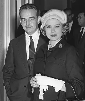 Lcgr1412 Prints: Prince Rainer and Princess Grace at the White House during their visit to President Eisenhower