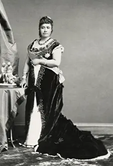 Beads Prints: Princess Liliuokalani standing