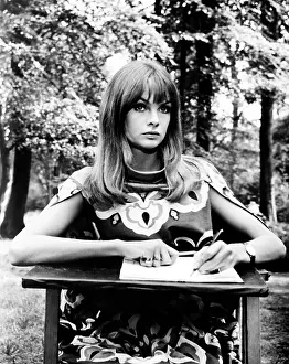 Movpor15 Prints: PRIVILEGE, Jean Shrimpton, 1967