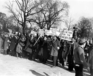 Unemployed Prints: PROTEST, Washington, D.C. 12/7/31.. Courtesy: CSU Archives / Everett Collection