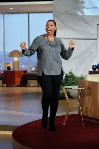 Talk Show Prints: THE QUEEN LATIFAH SHOW, host Queen Latifah, (aired Nov. 5, 2014)