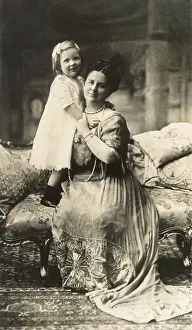 Monarch Prints: Queen Wilhelmina of the Netherlands and her daughter