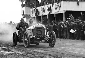 Steering Wheel Prints: Racing. Vanderbilt Cup Auto Race, W