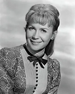 Images Dated 10th August 2009: THE RARE BREED, Juliet Mills, 1966