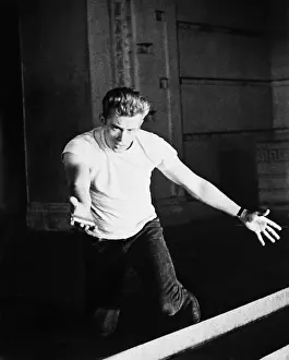 Movpor6 Prints: REBEL WITHOUT A CAUSE, James Dean, 1955