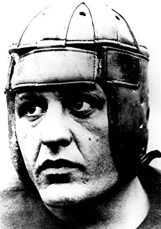 Grange Prints: RED GRANGE, portrait c. 1920s. Courtesy: CSU Archives / Everett Collection