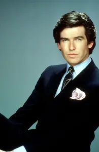 1980s Hairstyles Prints: REMINGTON STEELE, Pierce Brosnan, 1982-87