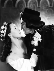 Crown Prints: RICHARD III, from left: Claire Bloom, Laurence Olivier, 1955