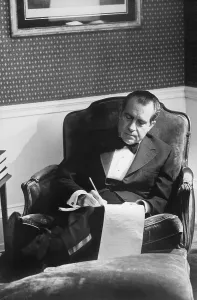 Images Dated 17th November 2011: Richard Nixon working in the Lincoln sitting room. Ca. 1969-74