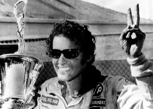 Sunglasses Prints: Richard Petty wins the Lone Star 500, 1972. Courtesy: CSU Archives/Everett Collection