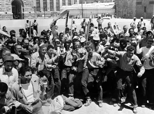 Prison Prints: RIOT IN CELL BLOCK 11, Riot in Prison yard, 1954