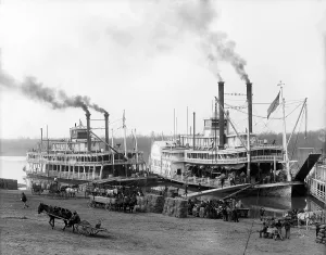 Commodities Prints: Riverboats on the Mississippi River receiving cargo and supplies at the Vicksburg landing