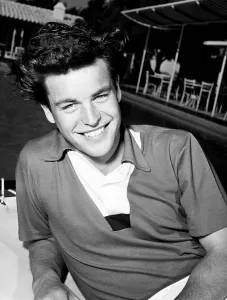 Wagner Prints: Robert Wagner, relaxing at Palm Springs, ca. 1953
