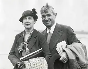 Entertainers Prints: Will Rogers and his wife Betty in Seattle in August 1935