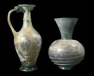Roman vases. Roman art. Late Empire. Glass and Crystal. FRANCE. Strasbourg. Archaeological Museum. Proc: FRANCE. AISA/Everett Collection**US SALES ONLY**