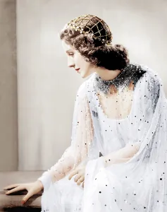 Images Dated 13th December 2011: ROMEO AND JULIET, Norma Shearer, 1936