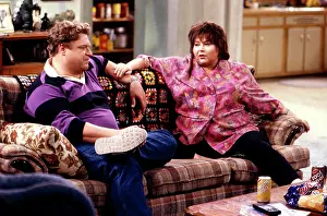 : ROSEANNE, from left, John Goodman, Roseanne, 1988-2018 (1990 photo)