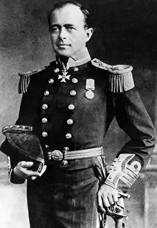 Explorer Prints: Royal navy officer and Antarctic explorer Captain Robert Falcon Scott