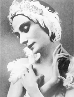 Dancer Prints: Russian ballet dancer Anna Pavlova