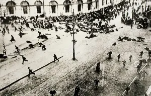 Moskva Prints: Russian Revolution (1918). People running after the shooting near the Moscow Public Library