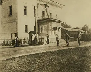 Guards Prints: Russian royal family outside the house of the governor of Tobolsk where they were interned in 1918