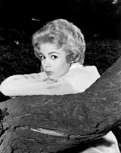 Looking Over Shoulder Prints: Sandra Dee, 1960
