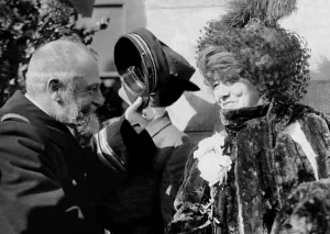 Sarah Prints: Sarah Bernhardt arrives in New York for her farewell tour of America