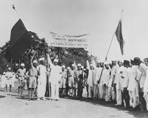Independence Movements Prints: Satyagrahi volunteers in Bombay (Mumbai) salute the National Congress flag
