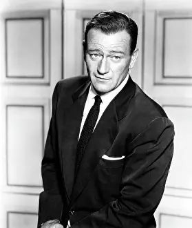 Images Dated 18th May 2007: THE SEARCHERS, John Wayne, 1956.. Courtesy: CSU Archives / Everett Collection