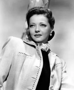 Images Dated 30th August 2005: THE SEARCHING WIND, Sylvia Sidney, 1946